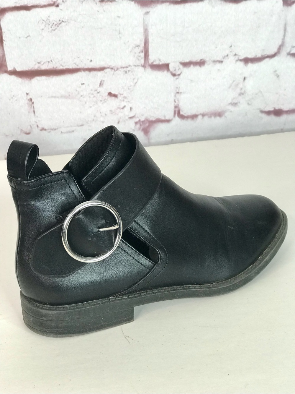 H&M Divided Faux Leather Black Cut-out Low Heel Moto Ankle Boot Size 5.5 - Picture 16 of 16